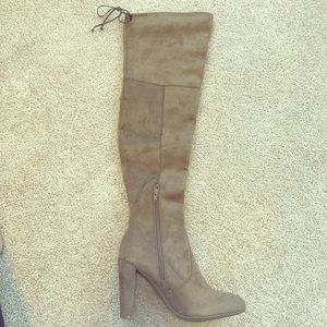Thigh high boots - suede material